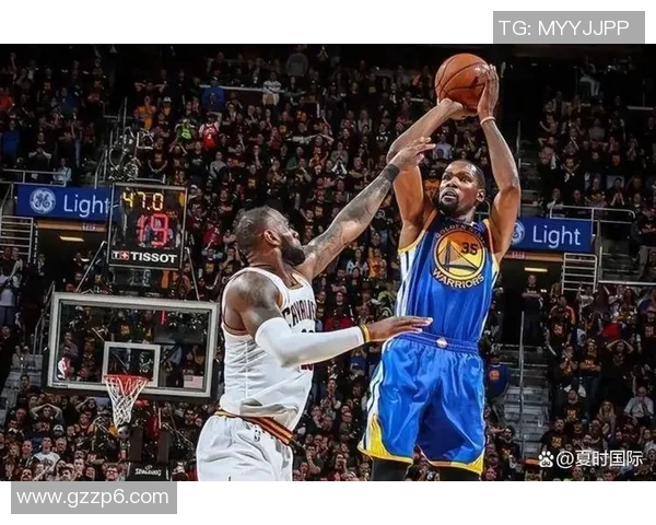 NBA全明星第二轮投票结果揭晓明星球员竞争激烈引发球迷热议