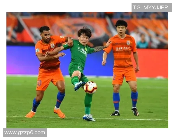 恒大主场战胜鲁能，领跑中超积分榜，登顶称雄非望者，卫冕之路再添光彩