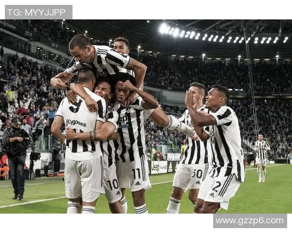 尤文图斯3_1战胜AC米兰，C罗梅开二度助球队豪取3分，演绎绿茵传奇