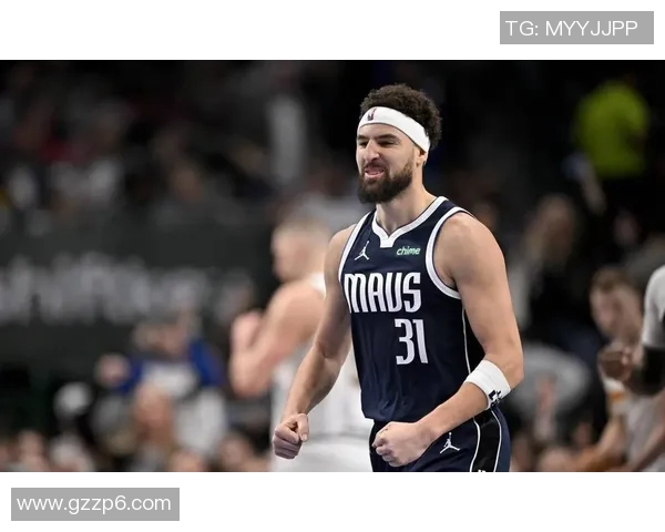 汤普森与队友发生争执,引发外界猜测勇士内部矛盾 汤普森与队友发生争执,引发外界猜测勇士内部矛盾